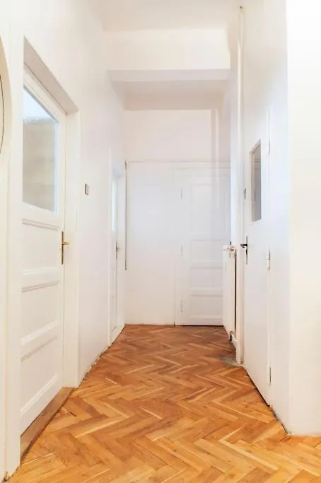 Opletalova Apt Apartman